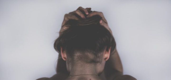 CBD a depresie: dokáže si konope poradiť aj s psychickým problémom?