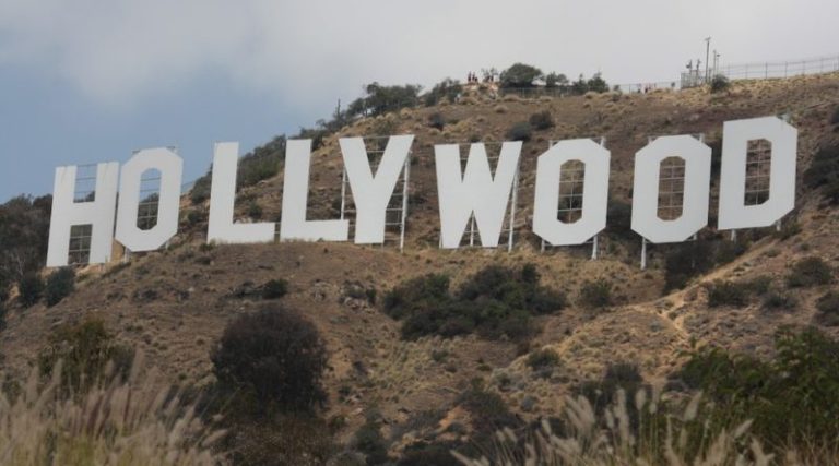 nápis hollywood